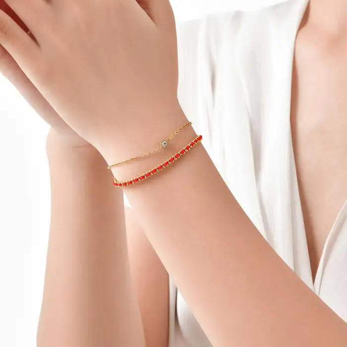 Bracelet Porte-Bonheur en Corde Rouge et Métal Plaqué Or Brun Rougeâtre pour Femmes Occasions Spéciales Mémorables Tendances Bijoux Cadeaux