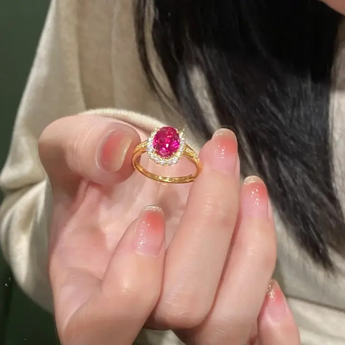 Bagues elliptiques classiques luxueuses en rubis Rose pour femmes