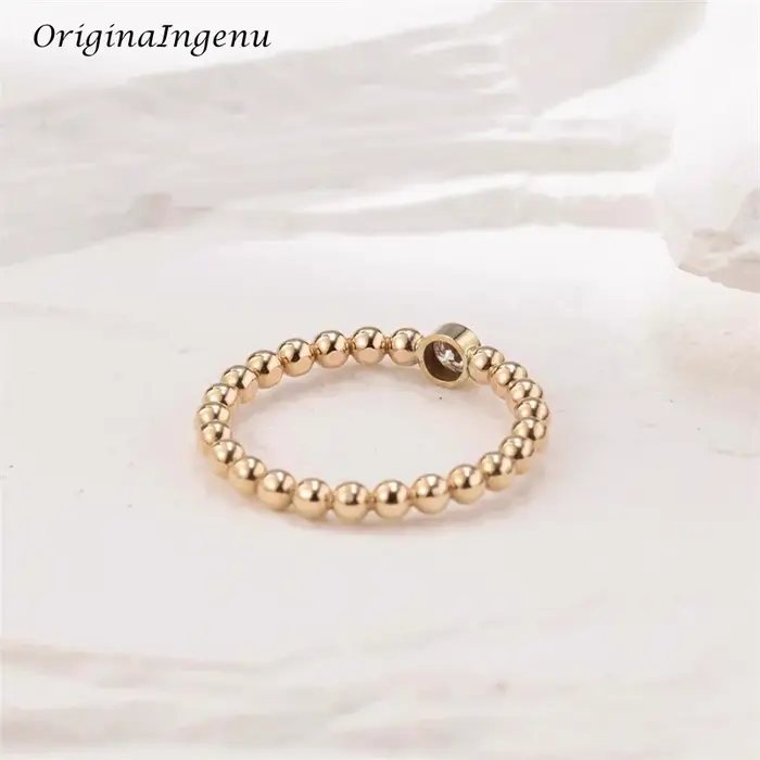 Bague Moissanite remplie d'or 14K