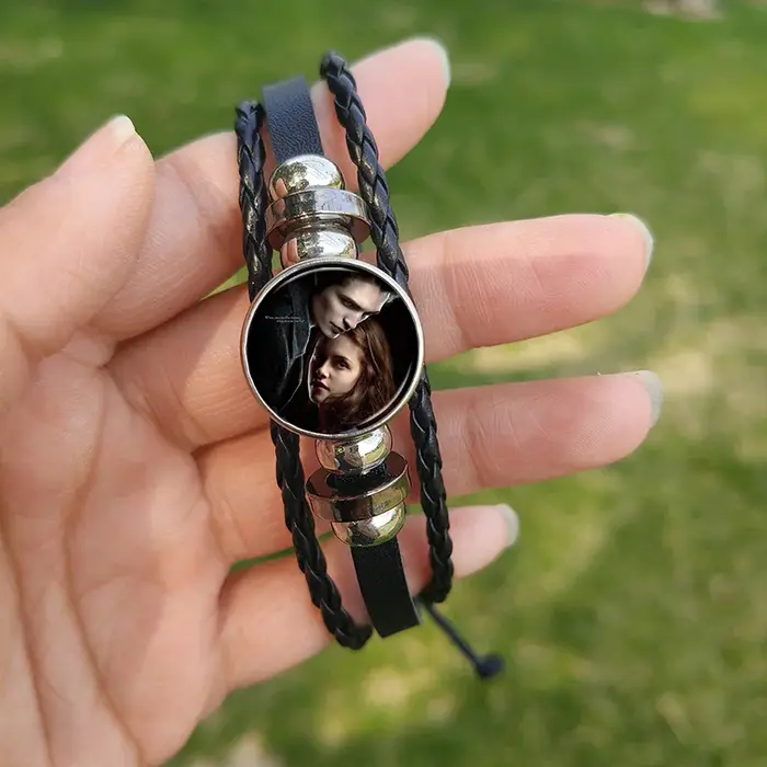 Bracelets du film Vampire crépuscule, personnage Bella Edward Jacob, Bracelet en cuir fait à la main