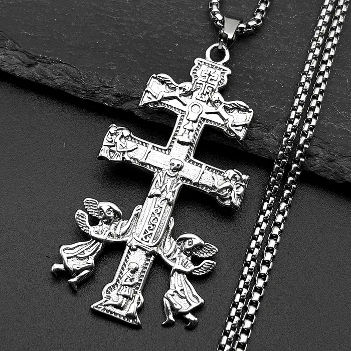 Collier pendentif en acier inoxydable avec croix catholique INRI, crucifix de Caravaca, ange chérubi