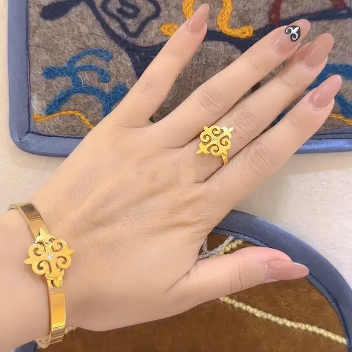 Ensemble de bracelet et bague élégant rétro à motif kazakh, bijoux ethniques vintage de luxe pour fe