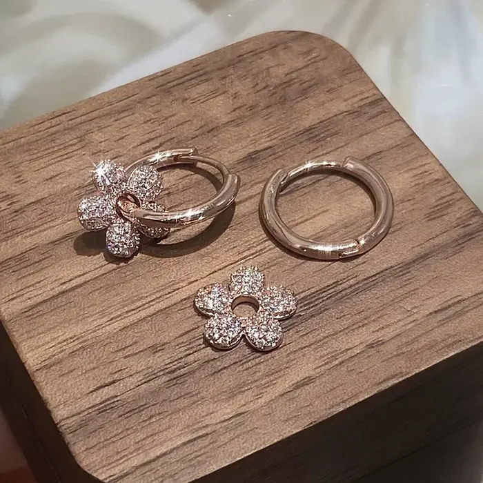 Boucles d'oreilles créoles minimalistes en zircon couleur or rose pour femme
