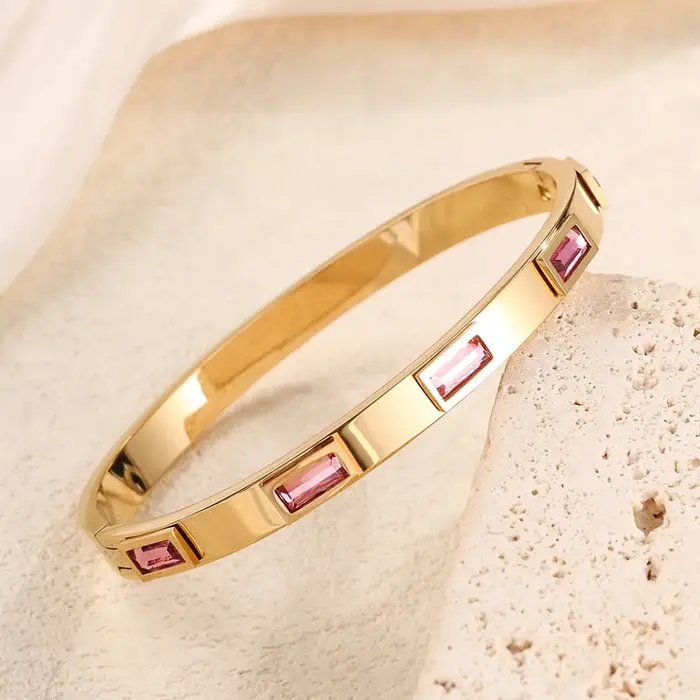 Bracelet empilable classique en acier inoxydable avec incrustation de zircon rose et design cardioïde pour couples