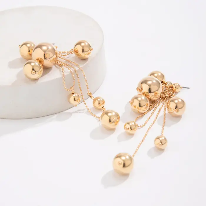 Boucles d'Oreilles Gothiques sulfà Pompons pour Femme