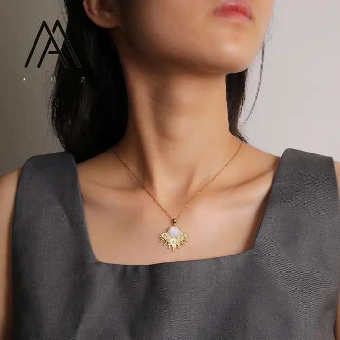 Collier élégant et exquis