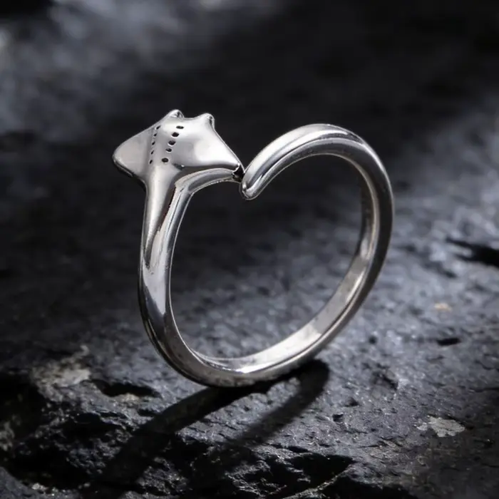 Cadeau pour femme, bague Manta Ray réglable