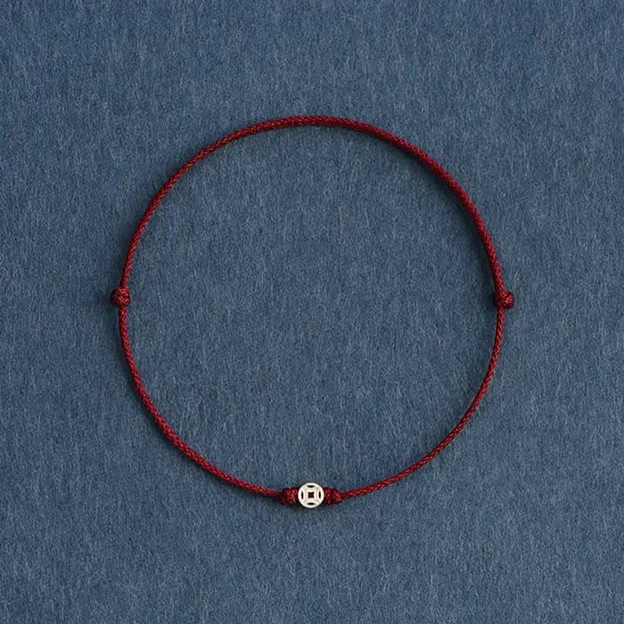 Bracelet à cordes rouges avec mini perles de pièces de monnaie de couleur argent Protection Kabbale Bracelets en cordon noir faits à la main pour femmes hommes filles garçons