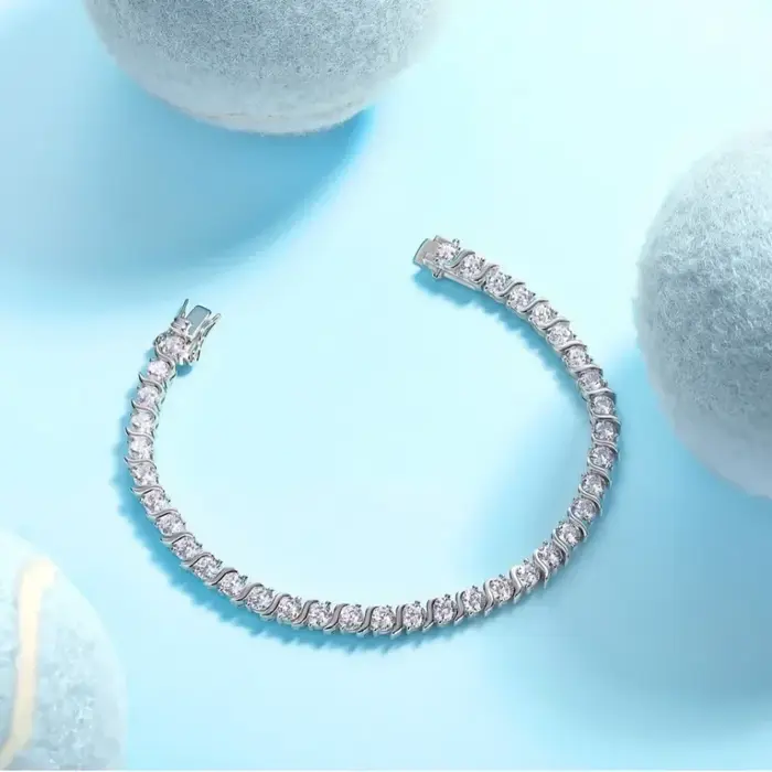 Bracelet LinkerLove en moissanite de 4 mm