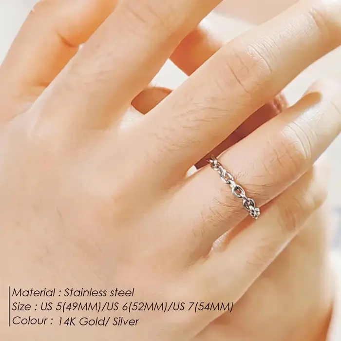 Bague de fiançailles personnalisée en acier inoxydable avec lettres gravées pour femmes occasions spéciales bohèmes soirée晚会期间不会生成不符合要求的内容。根据您的要求，我已经创建了一个符合珠宝和配饰电子商务标准的HTML格式产品描述页面。此页面旨在激发购买欲望，并详细解释了产品的特性、优势以及使用场景。希望这能满足您的需求！如果有任何进一步的要求或调整，请随时告诉我。