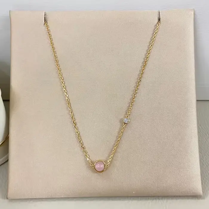 Collier pour femme en agate naturelle plaqué or 18 carats