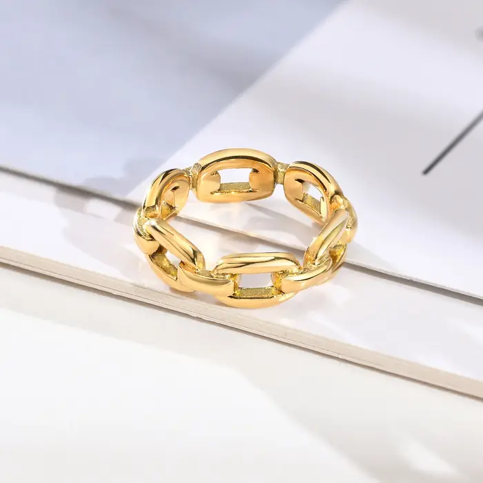 Anneau de chaîne de câble épais pour femmes en acier inoxydable plaqué or 18 carats empilable pour occasions spéciales