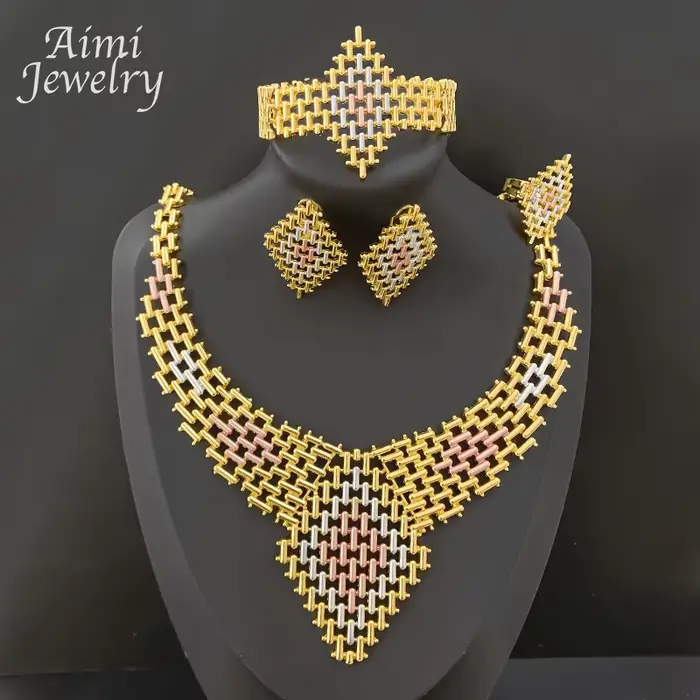 Ensemble de bijoux plaqués or 18 carats pour femmes, 4 pièces, collier, boucle d'oreille, Bracelet, 