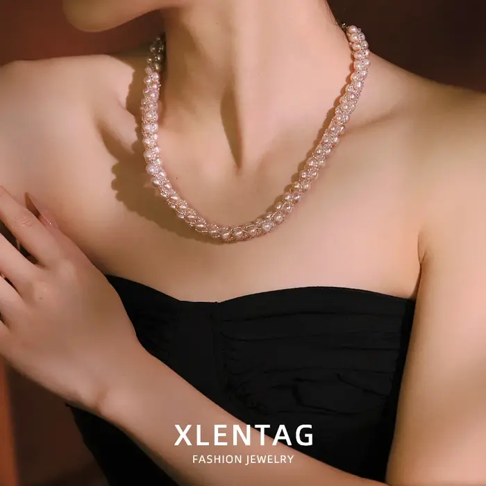 Collier de perles d'eau douce naturelles violettes