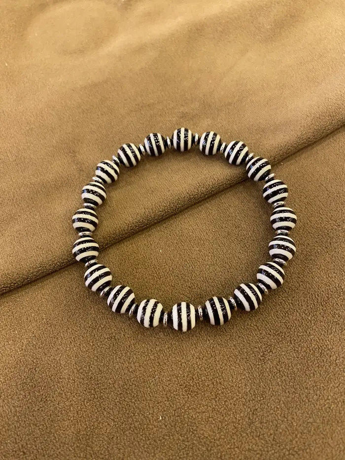 Bracelet en agate rayée noir et blanc, style tibétain