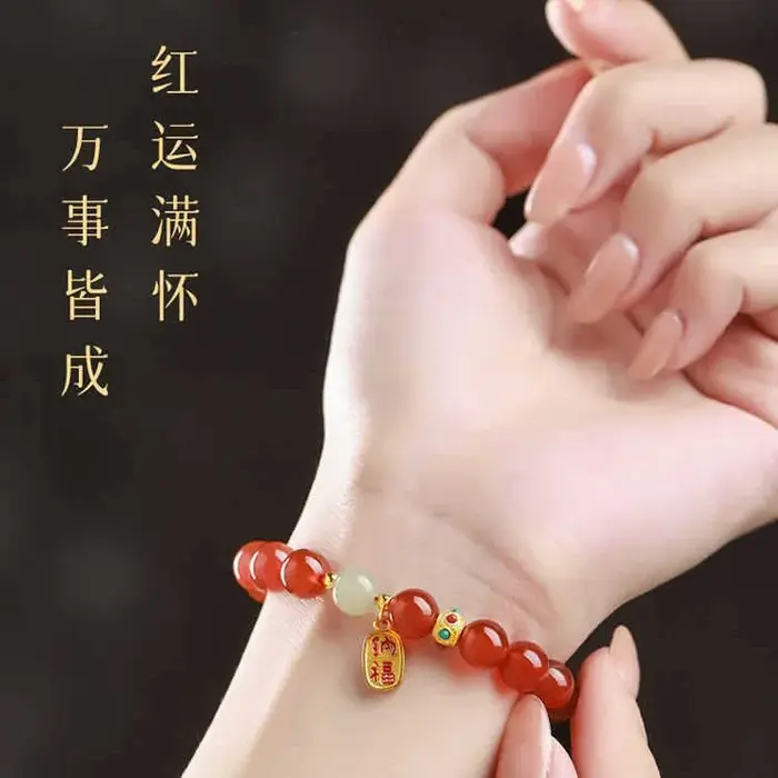Bracelet Rouge Porte-Bonheur Luxe Léger 2026 pour Femme