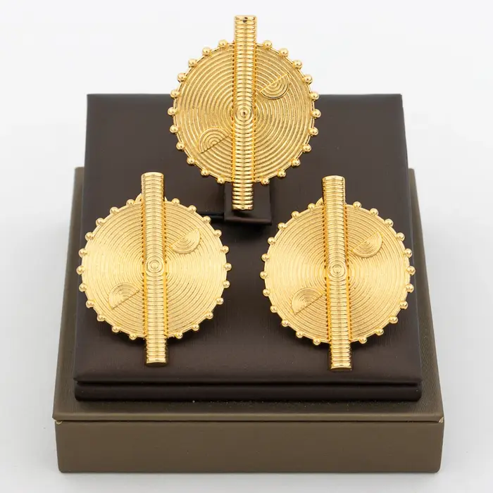 Boucles d'oreilles à la mode pour femmes, bijoux plaqués or 18 carats, boucles d'oreilles et bague, 