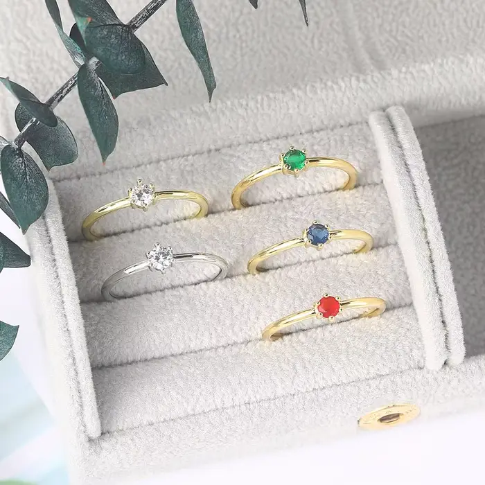 Anneau de mariage classique en zircone cubique plaqué or 14K pour célébrer l'engagement et les occasions spéciales femmes