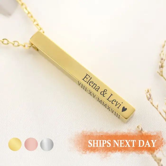 Collier de coordonnées de barre verticale personnalisé, bijoux gravés faits à la main, cadeau de col