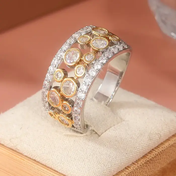 Magnifique bague pour femme bicolore incrustée de CZ blanc, bijoux de fête et de tous les jours au d