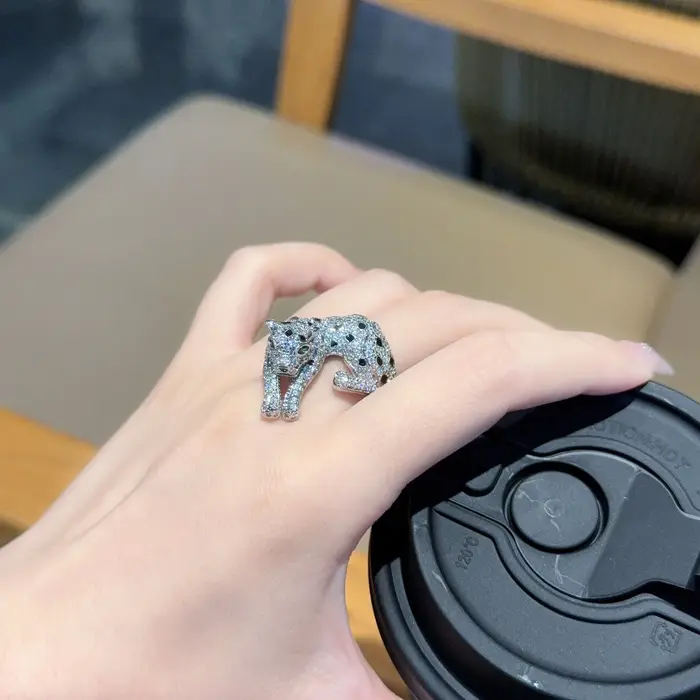 Bagues Léopard Tridimensionnelles Rétro Dominatrices pour Femmes Bijoux en Argent Plaqués Cristaux Zirconium Occasions Spéciales