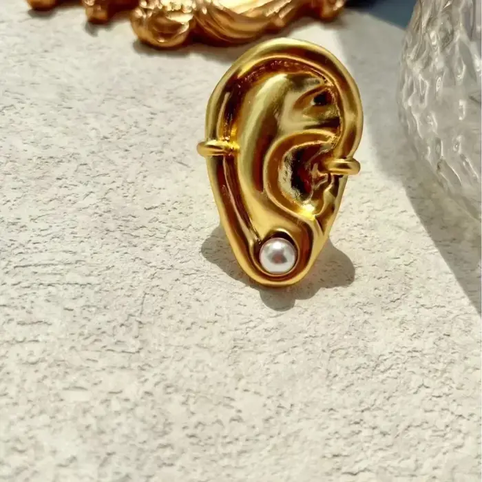 Boucles d'oreilles vintage en forme d'oreille en alliage de zinc avec multiple couleurs pour femmes pour soirées et célébrations