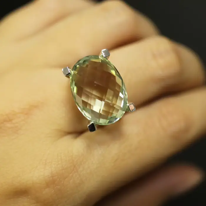 Bague en améthyste verte 2026