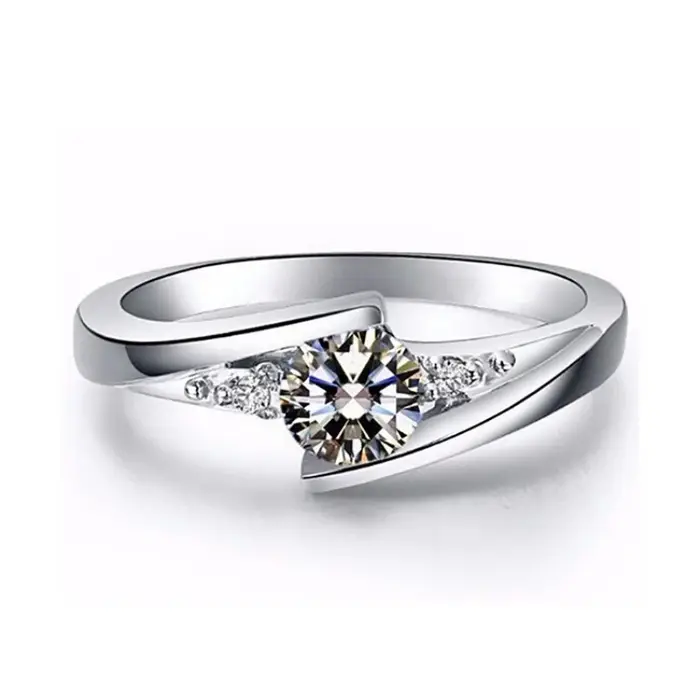 Bague carrée en acier inoxydable plaqué argent sertie de zirconium blanc pour femmes occasions spéciales anniversaires mariage
