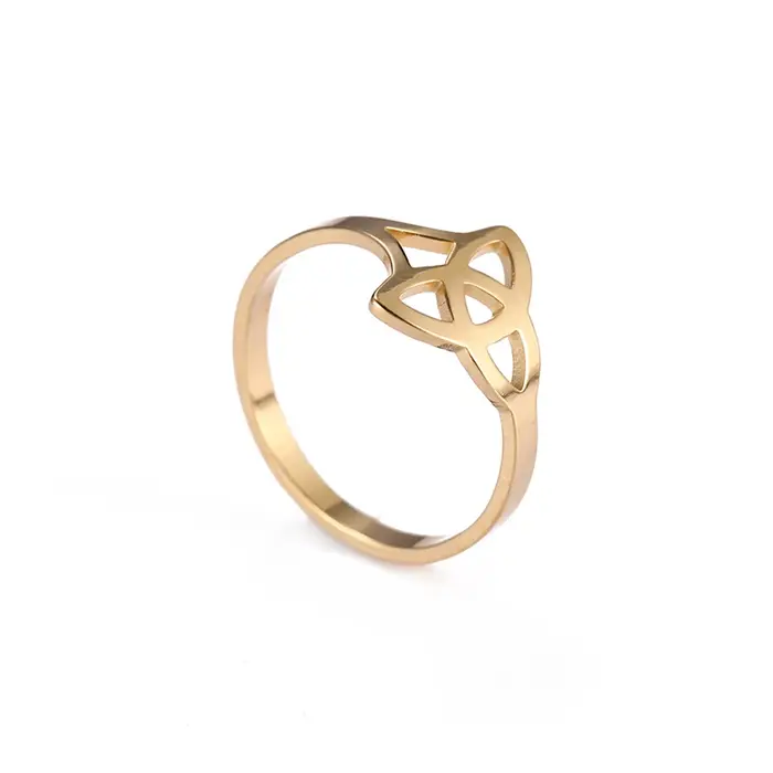 Bague à nœud irlandais de sorcière pour femmes
