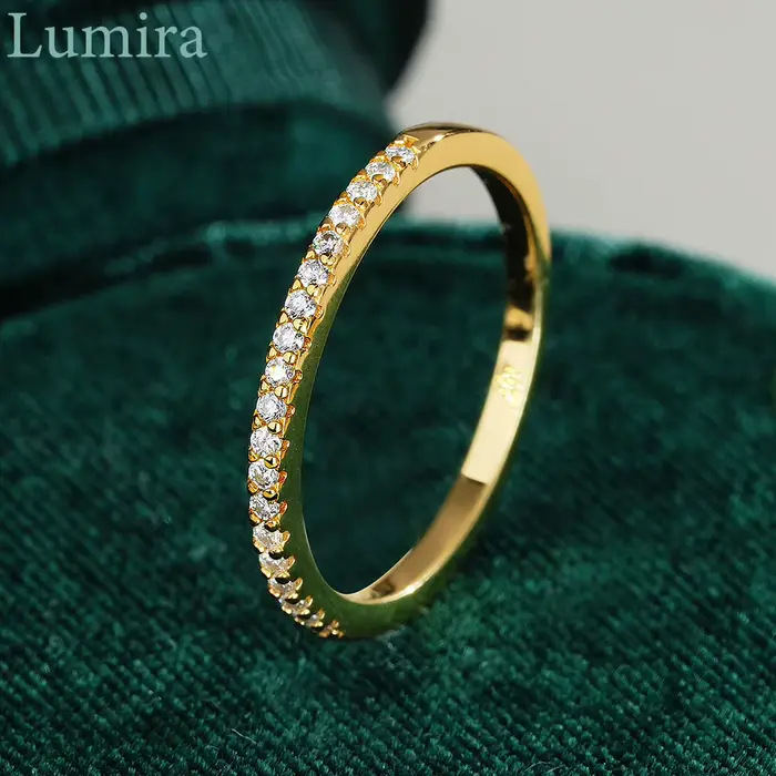 Bague en or 18 carats sertie de Moissanite pierre principale brillante pour femmes occasions spéciales à offrir pour fête de mariage cadeau