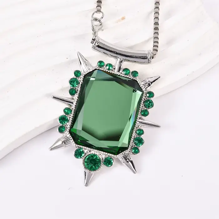 Bijoux fantaisie Crstal charme il était une fois méchante sorcière Zelina Glinda collier pour femmes cadeaux
