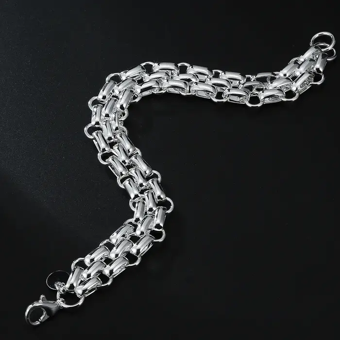 Bracelet en argent sterling 925 pour femmes avec motifs coeurs élégants pour occasions spéciales cadeau de fête mariage