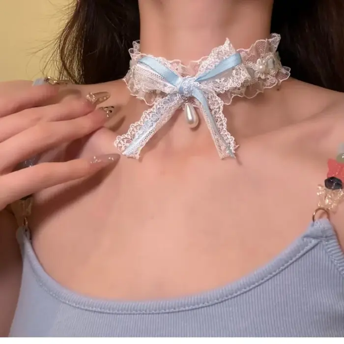 Collier ras du cou gothique avec nœud en dentelle noir pour filles bijoux torques élégants à offrir occasions spéciales