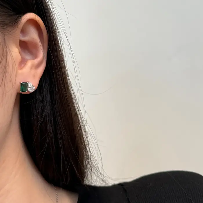 Boucles d'oreilles Vinregem en argent sterling 925 serties d'émeraudes naturelles pour femmes et hommes bijoux de soirée élégants pour des occasions spéciales