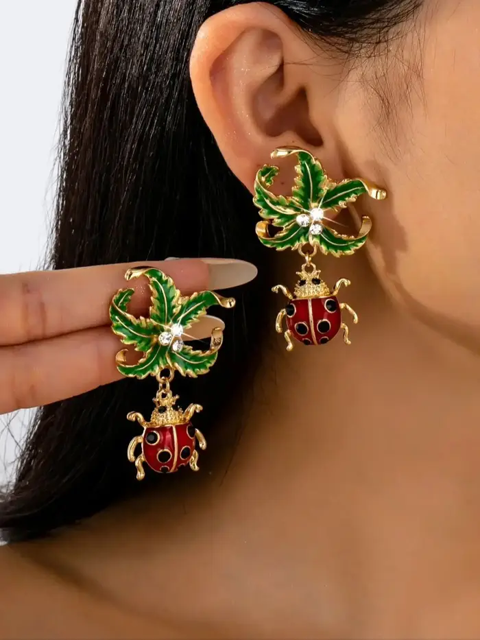 1 paire de boucles d'oreilles pour femmes charmantes, polyvalentes, exagérées et luxueuses dans les 