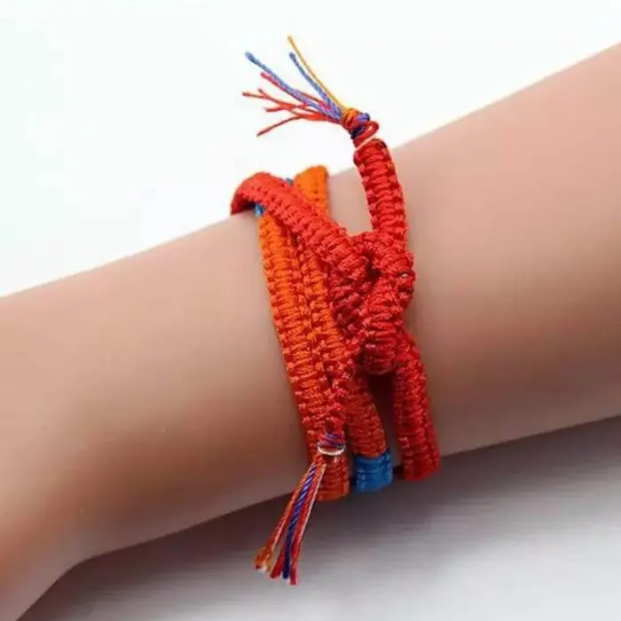 Bracelet tissé à la main avec votre nom inspiration anime japonais bijou unique à offrir pour homme femme occasions spéciales