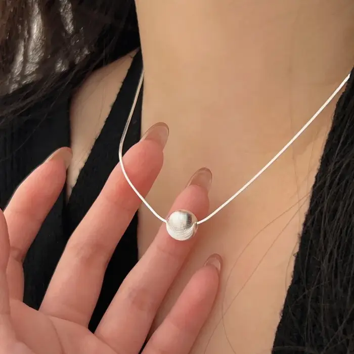 Collier en argent sterling 925 avec pendentif en forme de perle