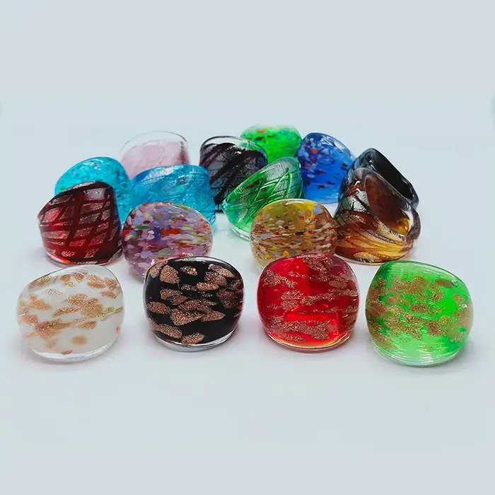 Bague vintage en verre Mura design géométrique unique pour femmes occasions spéciales sorties soirées élégantes