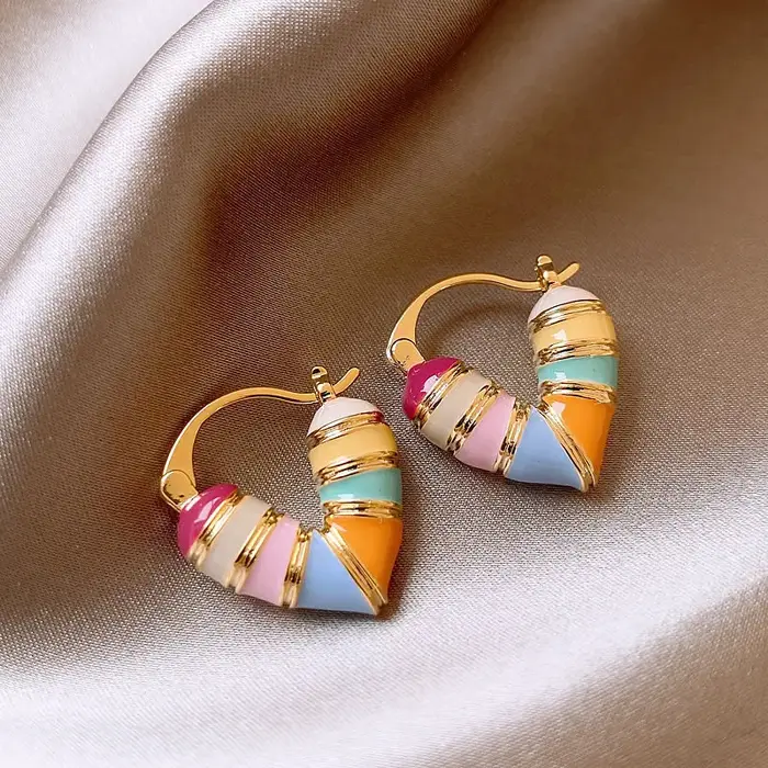 Boucle d'oreille en forme de cœur coloré pour femmes