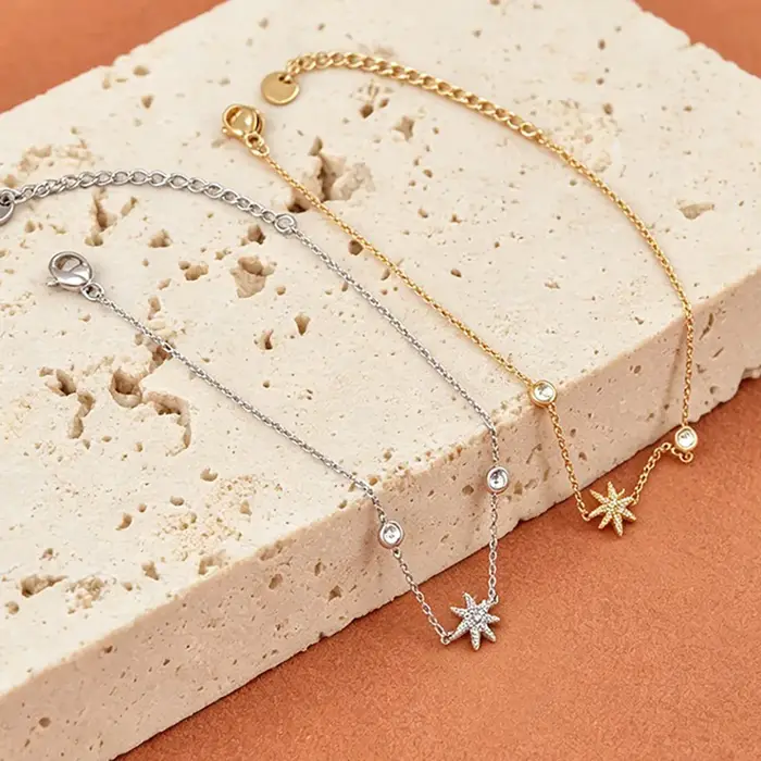 Bracelet délicat avec pendentif étoile en Zircon