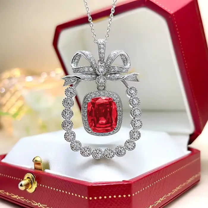Collier nœud papillon en argent regardé 925 pour femme, saphir de laboratoire, pendentif complet de diamants, bijoux de mariage classiques, élégant