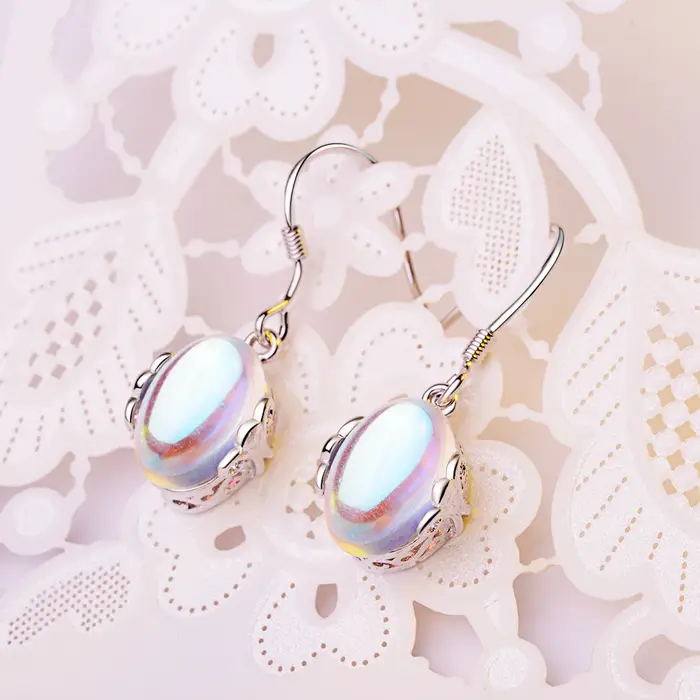 Boucles d'oreilles en pierre de lune en argent sterling 925 avec zircone cubique pour femmes occassions spéciales elegance vintage moderne