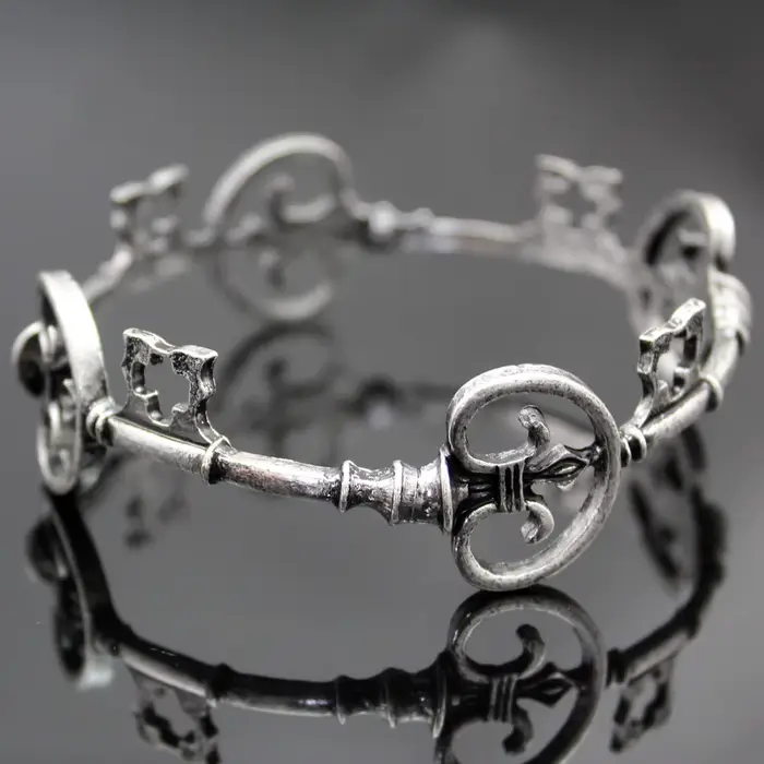 Vintage victorien squelette clé croix Bracelet de mariée mode unisexe