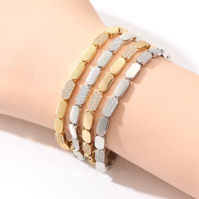Bracelet de luxe incrusté de Zircon, lumineux et brillant, bijoux pour femmes, cadeau de noël CN8105