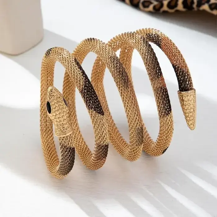 Collier Design serpent rétro à mode