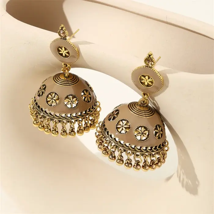1 paire de boucles d'oreilles bohèmes à clochettes – Breloques de style antique avec accents en émail brillant