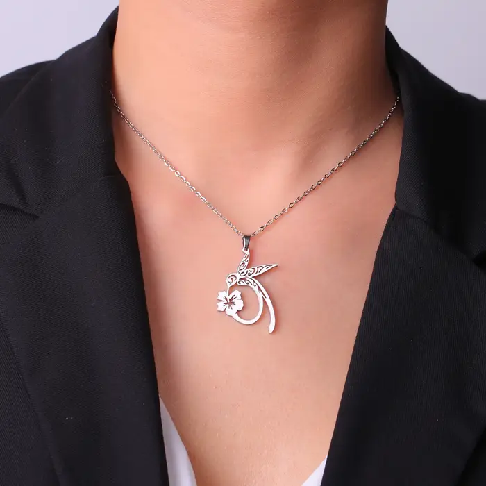 Collier pendentif Fleur Colibri acier inoxydable couleur or pour femmes occasions spéciales mariage anniversaire cadeau fantastique