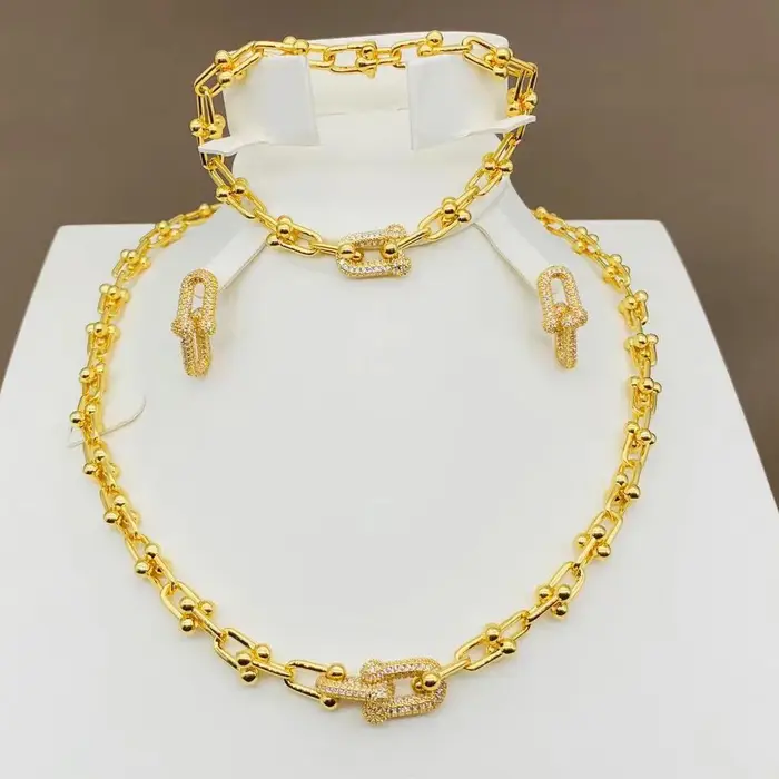 Parure de bijoux en perles de bambou africaines plaquée or 24 carats pour femme