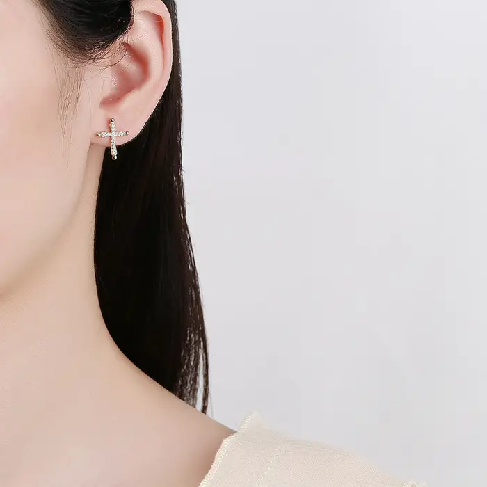 Boucles d'oreille en or 18K avec croix en diamants pour femmes ronde en argent sterling 925 nouvelle collection occasions spéciales