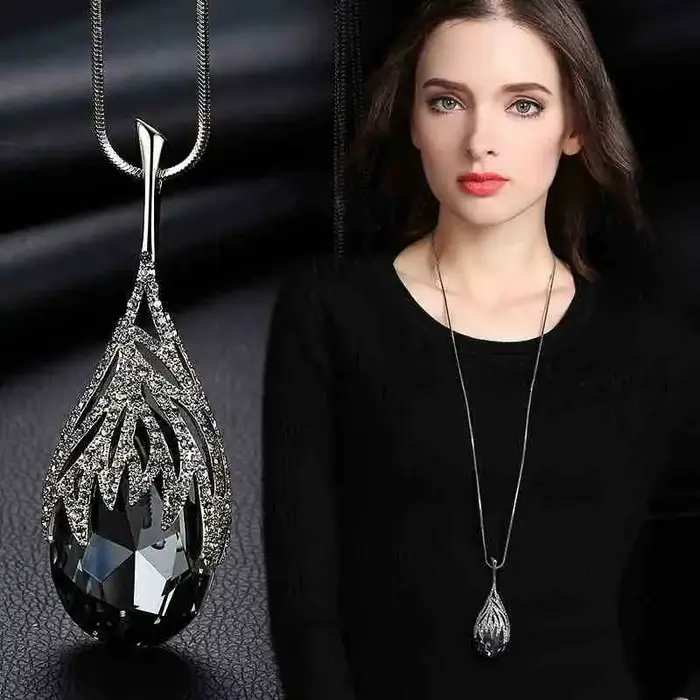 Collier ras du cou en cristal gris pour femmes